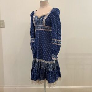 Adorable calico Gunne Sax dress